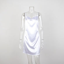 Load image into Gallery viewer, Silhouette dress